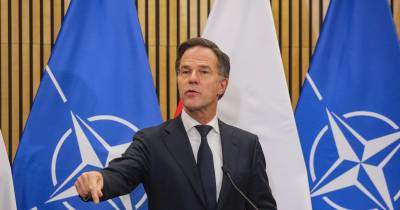 Ucrânia: Chefe da NATO exclui adesão e pede garantias devastadoras contra Rússia