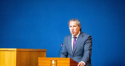 Chega critica “desfasamento” entre contas públicas e dificuldades das famílias na Madeira.