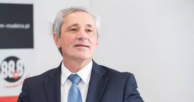 O CDS defende “uma forte aposta no ensino técnico e profissional, com cursos dirigidos às necessidades das empresas e da sociedade”.