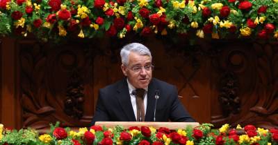 O deputado JPP, Filipe Sousa, intervém na sessão solene comemorativa do 50.º aniversário da Constituição da República Portuguesa, hoje na Assembleia da República, em Lisboa, 02 de abril de 2026.