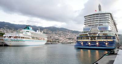 Porto do Funchal com casa cheia