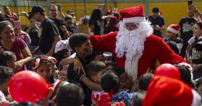 As dificuldades financeiras, a inflação e a suspensão de voos diretos para Portugal estão a condicionar escolhas e a afastar, este ano, alguns emigrantes da possibilidade de passar o Natal na Região.