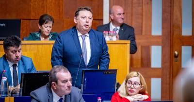 PSD defende diploma sobre contagem do tempo de serviço e acusa oposição de “distorcer” realidade.