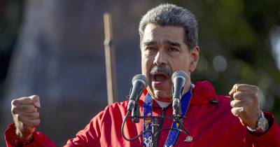 “A Venezuela confirma que tais ações refletem a vontade inabalável de defender a soberania nacional e contribuir ativamente para a construção de uma nova ordem mundial assente na justiça, na solidariedade e na inclusão”, declarou o Governo daquele país sul-americano.