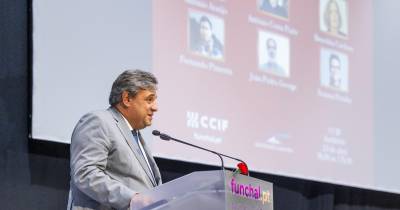 Esta iniciativa integra o programa da Câmara Municipal do Funchal para as comemorações dos 50 Anos do 25 de Abril