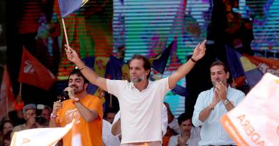 Albuquerque diz que relações comerciais entre PSD/Madeira de Dupla DP “estão plasmadas em faturas”.