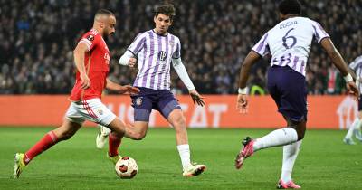 Benfica realizou um jogo sofrido frente ao Toulouse.
