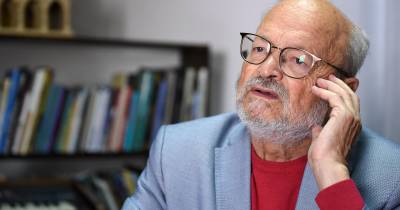 O falecido padre que marcou a Madeira será homenageado.