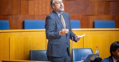 PS acusa PSD de “confusão” e diz que defende limites no subsídio de mobilidade.