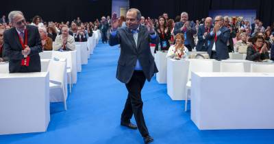 O presidente do Partido Socialista reeleito, Carlos César, durante os trabalhos do XXV Congresso Nacional do PS, no Pavilhão Multiusos de Viseu.