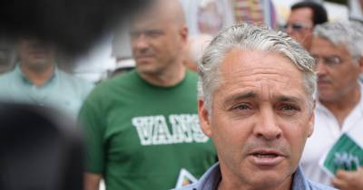Élvio Sousa desafia PSD/CDS a passar das promessas à ação no Ferry