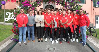 Câmara homenageia Estrela da Calheta FC