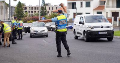 Operação STOP da Polícia de Segurança Pública na rotunda de São Martinho