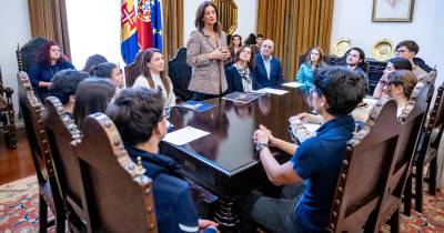 Rubina Leal incentiva jovens que vão representar a Madeira no Parlamento Nacional