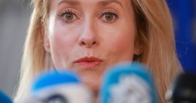 “Durante o fim de semana, falei com o secretário-geral da ONU, António Guterres, sobre se seria possível ter o mesmo tipo de iniciativa [no estreito de Ormuz] que tivemos no Mar Negro para tirar cereais da Ucrânia”, referiu Kaja Kallas em declarações aos jornalistas à chegada para uma reunião dos ministros dos Negócios Estrangeiros da União Europeia, em Bruxelas.