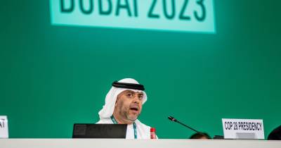 Os Emirados Árabes Unidos (EAU), que presidem à 28.ª Conferência das Nações Unidas sobre o Clima (COP28), propuseram uma via intermédia para reduzir a utilização de combustíveis fósseis em todo o mundo
