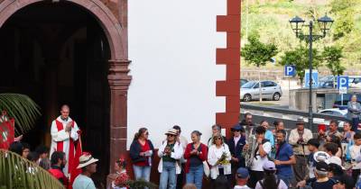 Festa do Espírito Santo da Encumeada celebrou Domingo de Pentecostes com missa campal e cortejo (com fotos)