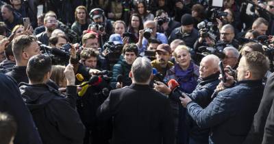 Hungria: Orbán reconheceu a derrota e deu os parabéns a Peter Magyar