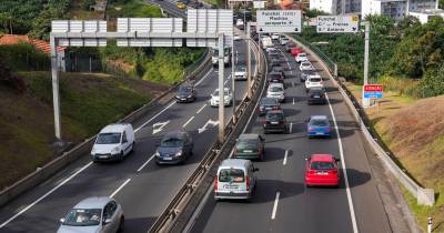 No que concerne ao 4.º trimestre de 2025, o tráfego médio diário ponderado cresceu 3,2% na via rápida e 7,2% nas vias expresso.