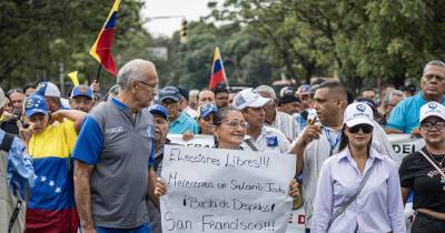 Venezuela: Polícia dispersa manifestantes com gás lacrimogéneo em Caracas