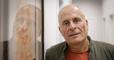O presidente da associação Opus Diversidades, Helder Bértolo, lembra que muitas pessoas crescem com a ideia de serem “pecadoras, criminosas ou doentes”, quando não o são.