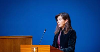 Elsa Fernandes apresenta proposta de criação de insígnia para assinalar autonomia.