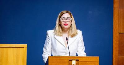 CDS propõe reaproveitamento de imóveis públicos devolutos e reconversão em habitação.