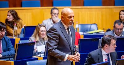 PS acusa PSD de “correr atrás do prejuízo” no SSM.