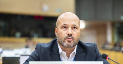 Aprovado relatório negociado por Sérgio Gonçalves sobre renovação da frota pesqueira