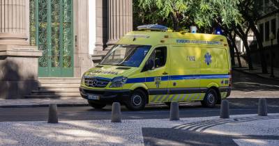 Para a Estrada Monumental, onde residia a vítima, foram mobilizados os Bombeiros Voluntários Madeirenses.