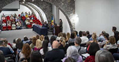 A vereadora Helena Leal reforçou, hoje, o compromisso do município com uma escola “mais inclusiva, humanizada, participativa”.