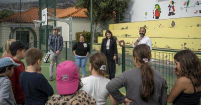 Escola EB1/PE de São Filipe recebeu equipamento lúdico-desportivo