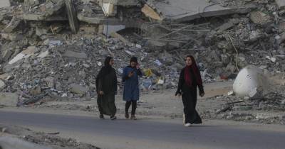 Milhares de corpos continuam debaixo dos escombros, inacessíveis às autoridades locais.