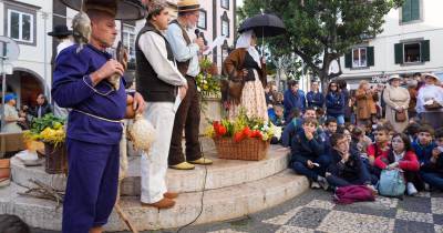 Recriação histórica conta com cerca de 300 participantes