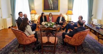 São seis os elementos do PS-M reunidos com Ireneu Barreto.