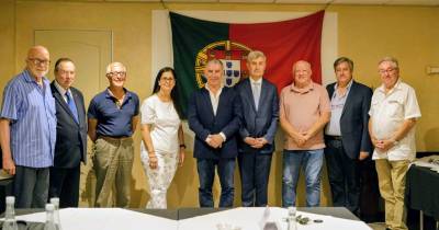 Secretário de Estado das Comunidades em encontro com conselheiros de África