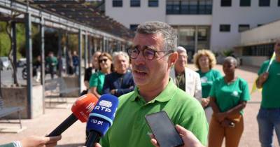 O JPP esteve hoje na Universidade da Madeira (UMa) para defender uma majoração de verbas para aquela instituição de ensino superior e a construção de uma segunda residência universitária mais próxima do polo da Penteada