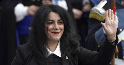 Autora de ‘Persepolis’ Vivia exilada em França e há um ano perdeu o marido, que era, como ela própria dizia, o amor da sua vida.