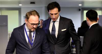 Ocomissário europeu da Energia, à esquerda na foto, apontou que “Espanha e Portugal precisam destas ligações”.