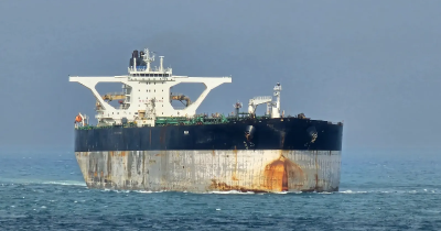 Rússia exige tratamento digno para tripulação de petroleiro intercetado pelos EUA