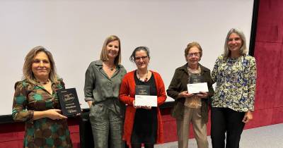 Foto da edição de 2025 com O júri, (Mª João Jesus, Benvinda Ladeira Franco e Sandra de Freitas Gouveia) com Cristina Nóbrega 1ª (Classif.) e Graça Alves dos Santos, representando o concorrente Alves dos Santos (2º Classif.).