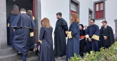 Discursos na sessão solene de abertura do ano académico da UMa frisaram subfinanciamento e as infraestruturas como desafios a superar.