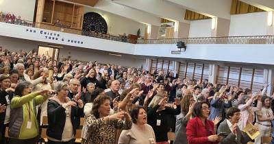 Assembleia do Renovamento Carismático reúne fiéis no Colégio de Santa Teresinha