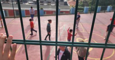 A ‘Casa Azul’, projeto social da Associação Garo(u)ta do Calhau.