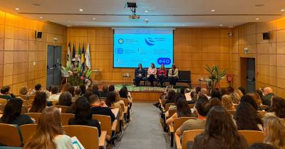 Na área da saúde mental, decorre ainda um estudo sobre a literacia da população, com enfoque nos cuidadores de pessoas com doença mental, envolvendo todos os centros de saúde da região, o que permitirá obter uma amostra representativa.