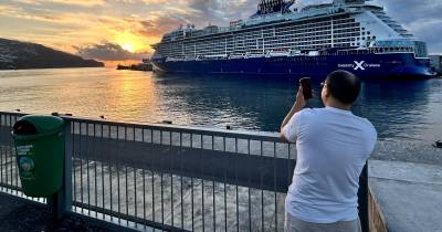 ‘Celebrity Apex’ regressa ao Funchal com 4 mil pessoas a bordo