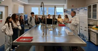 Alunos da Ribeira Brava aprendem sobre o setor das pescas e economia circular