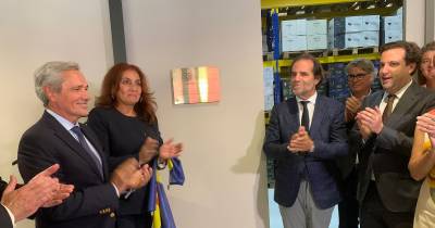 Chefe do Executivo regional e secretário da Economia estiveram na inauguração da sede da empresa Irmãos Peixoto SA.