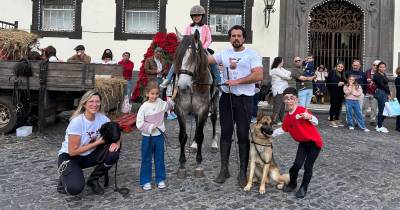 Quinta da Caldeira traz amigos de quatro patas à Praça do Município no Funchal (com fotos)
