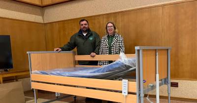 Baile de Carnaval solidário no Seixal permite aquisição de cama articulada